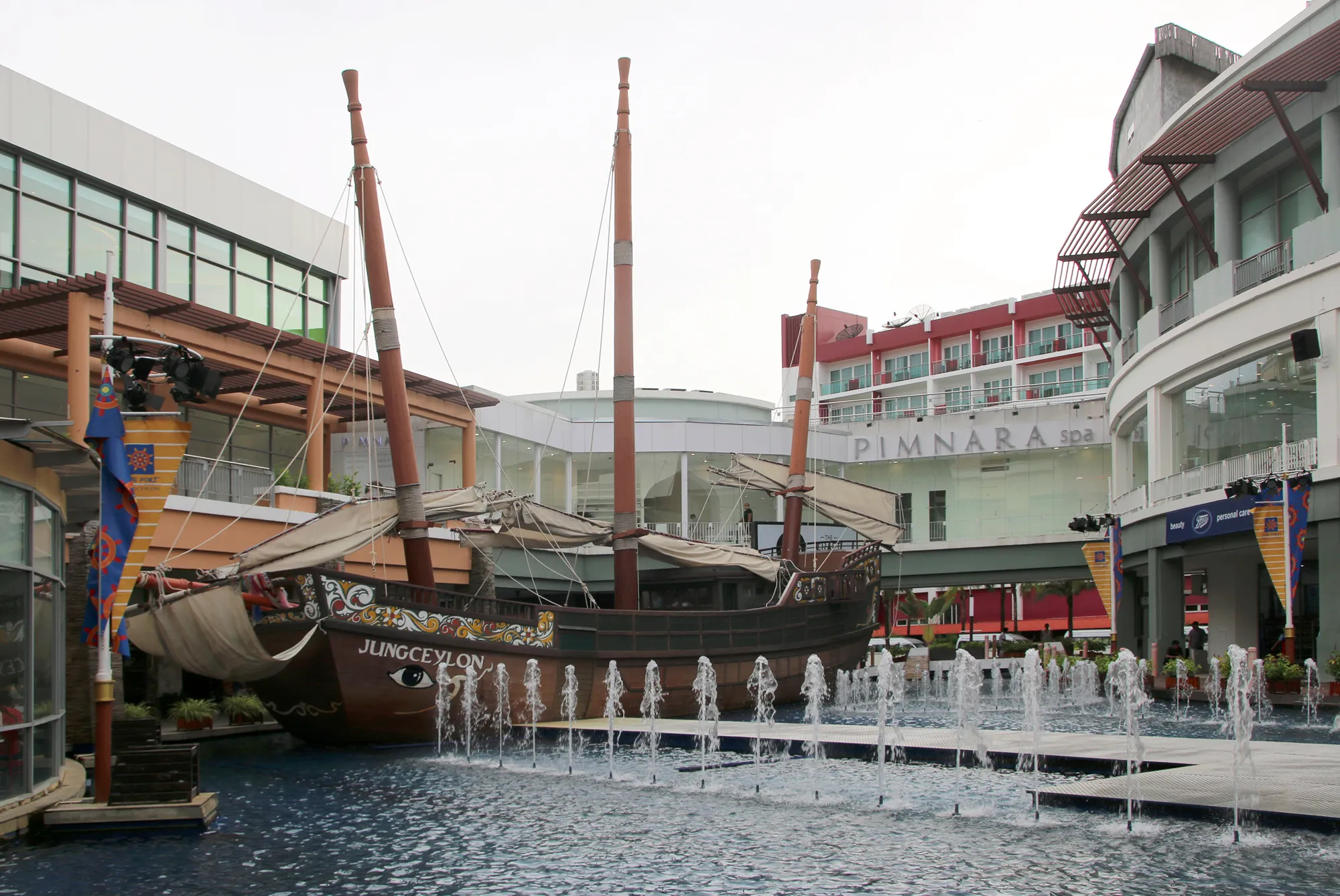 Jungceylon Shopping Mall in Phuket