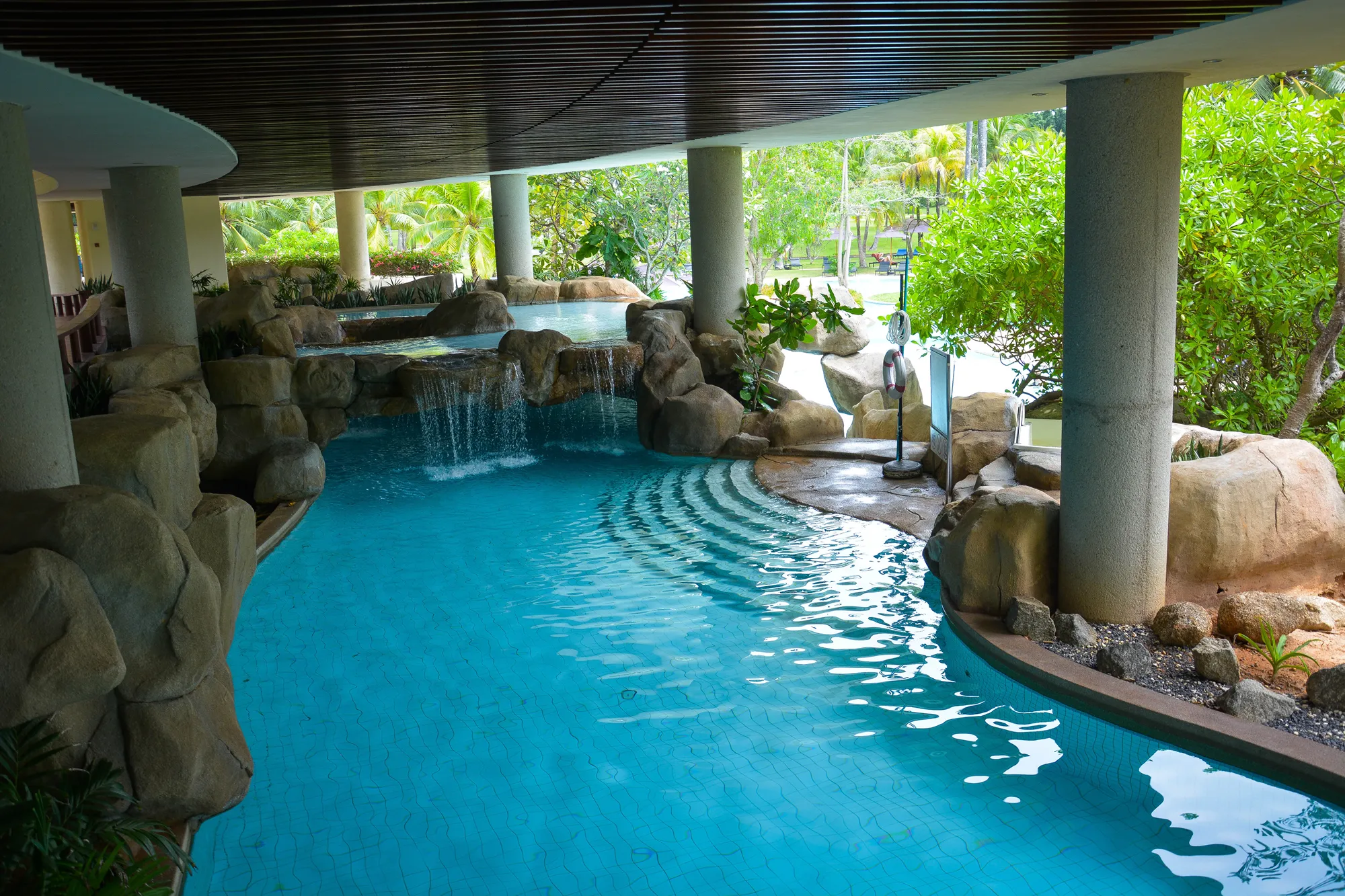 Karon Beach Hotels