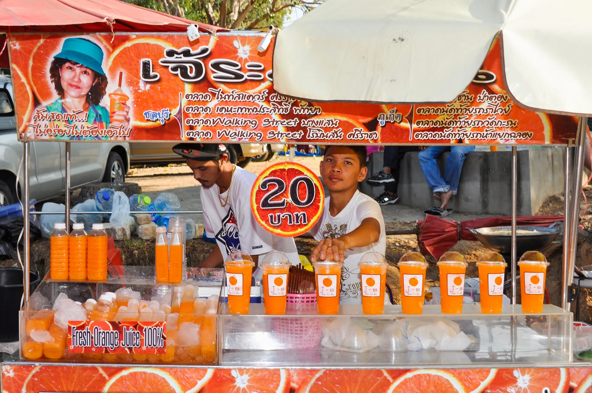 Karon Temple Market