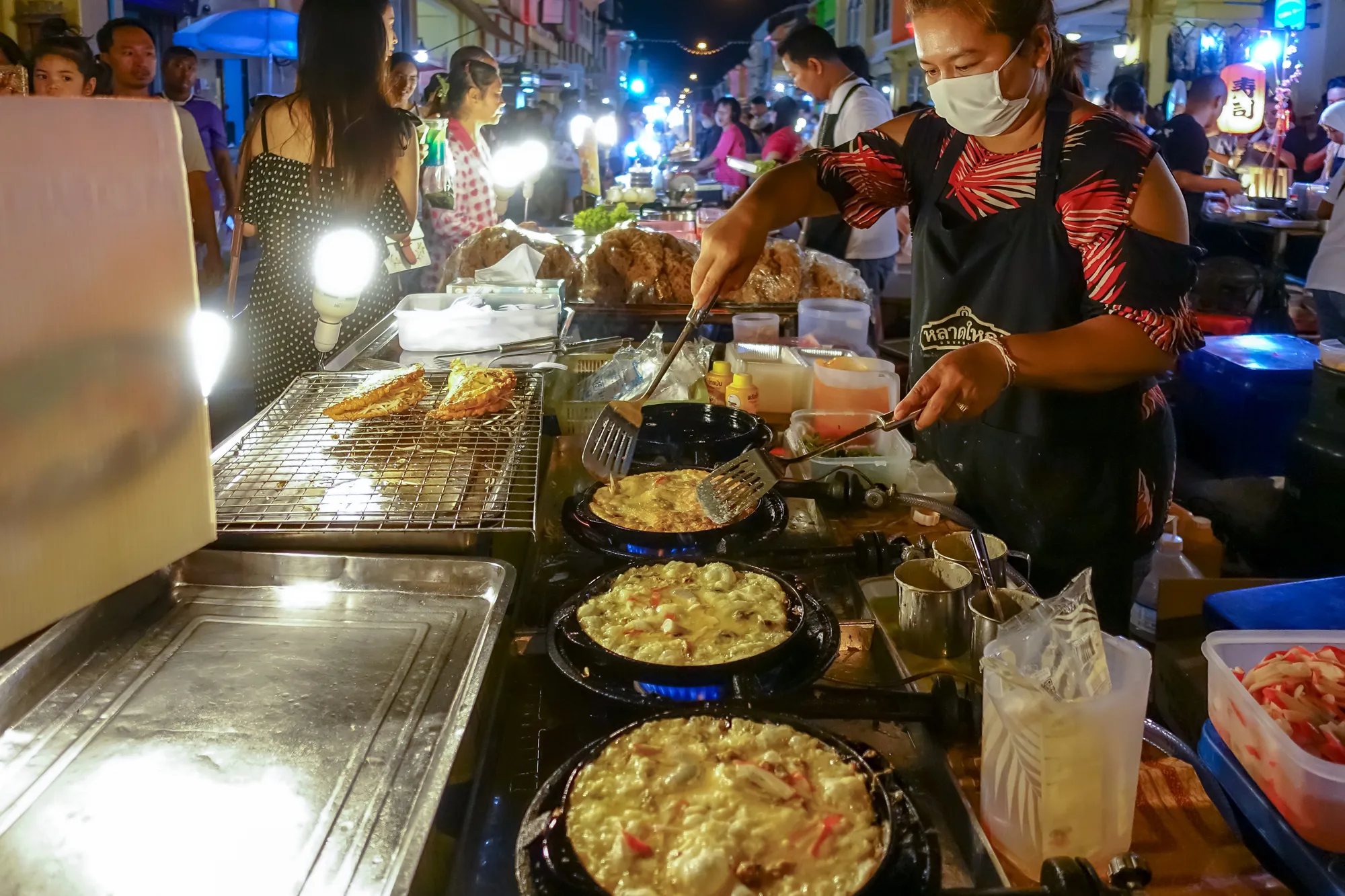 Naka Weekend Market