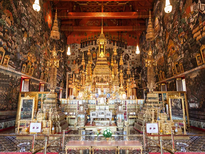 Grand palace and Wat phra keaw at sunset bangkok, Thailand