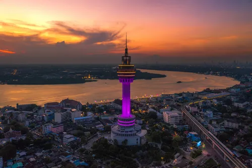 Learning park Gulf of Thailand and Samut Prakan Evening viewpoint of the Chao Phraya river curve