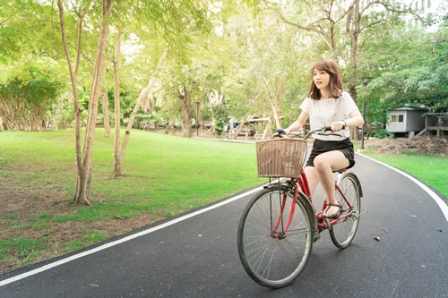 Suan Rot Fai (Railway Park)